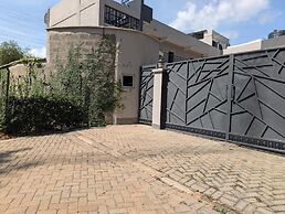 Shali Hotel Wote