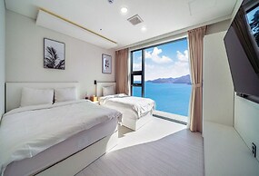 Le Grand Bleu Resort