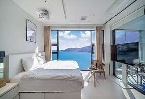 Le Grand Bleu Resort