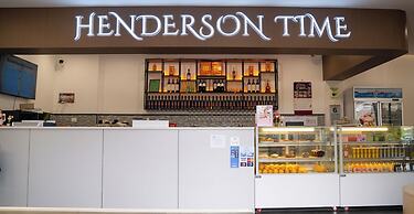 Xiaos Henderson Hotel