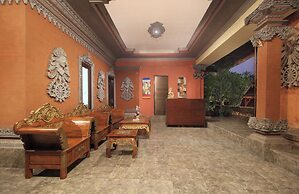 Tusantha Ubud A Trishula Collection