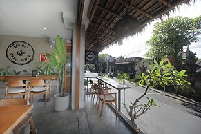 Tusantha Ubud A Trishula Collection