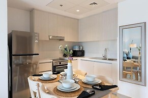 Bloomfields Iconic 1BR Waters Edge