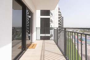 Bloomfields Iconic 1BR Waters Edge
