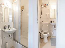 Luxury Flat with Access to Danube