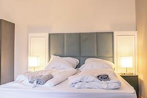 Luxury Flat with Access to Danube