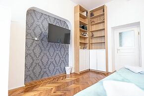 Cozy Room Near Landstraße for Long Stay