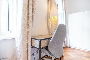 Cozy Room Near Landstraße for Long Stay