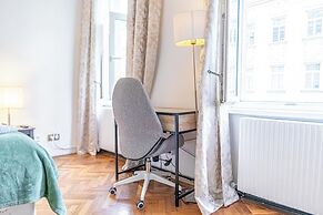 Cozy Room Near Landstraße for Long Stay
