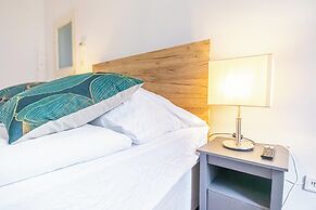 Cozy Room Near Landstraße for Long Stay