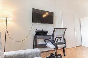 Comfortable 1BR Near U3 and Danube