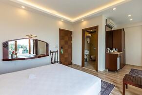 Menar Hotel & Suites