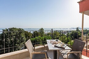 Menar Hotel & Suites