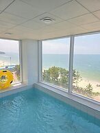 Daecheon I-Ocean Pool Villa Hotel