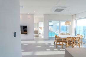 Daecheon I-Ocean Pool Villa Hotel