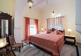 Junia Bagh A Lakeside Homestay