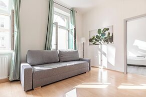 Cozy 2BR Apartment Near Prater Danube