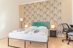 Cozy 2BR Apartment Near Prater Danube