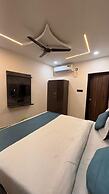 Hotel Raas Inn