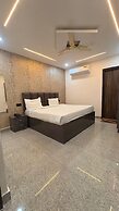 Hotel Raas Inn