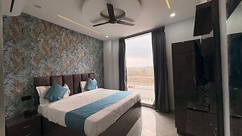 Hotel Raas Inn