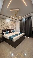 Hotel Raas Inn