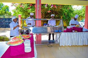 Kelvian Hotel  Wote