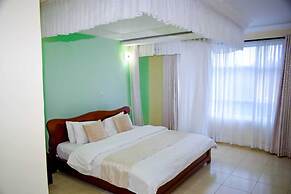 Kelvian Hotel  Wote
