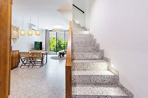 Ocean Breeze Berawa Villa