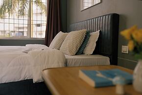 SHREE LODGING & BOARDING