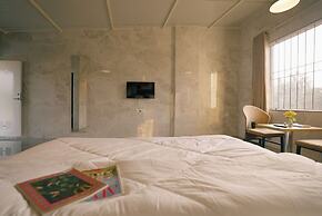 SHREE LODGING & BOARDING