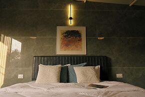 SHREE LODGING & BOARDING