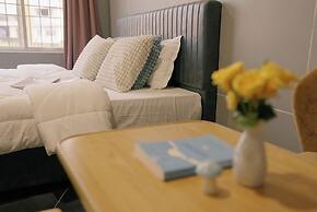 SHREE LODGING & BOARDING