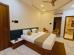 Hotel Nidhi Shree