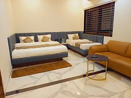 Hotel Nidhi Shree