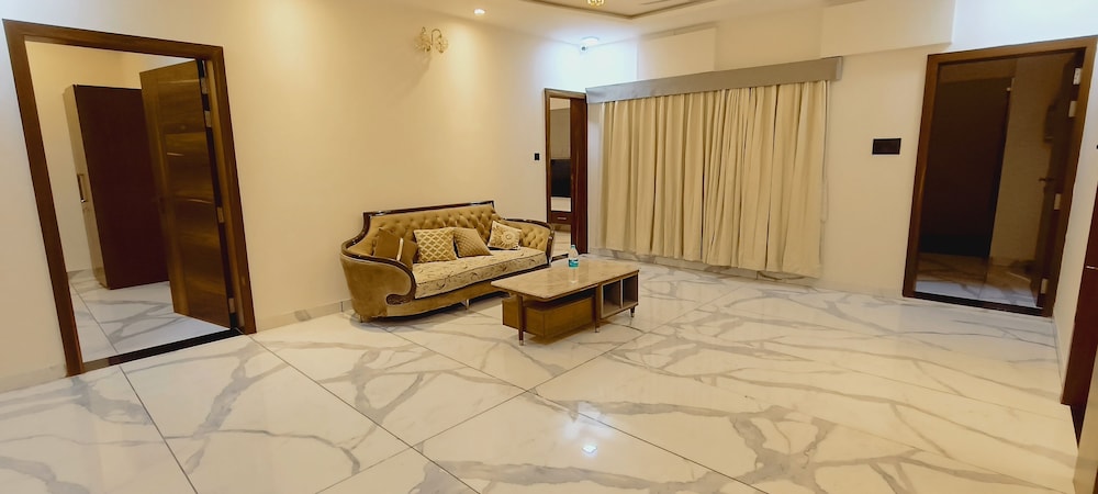 Hotel Nidhi Shree