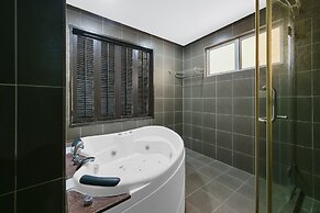 Palette - Gold Coast Morib Resort