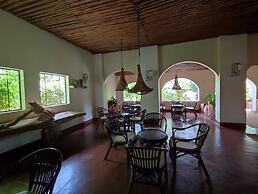 Tsavo Inn Mtito Andei
