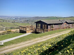 Lowena Lodge