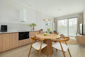 Comfortable Apartment, Right on the Beach