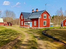 8 Person Holiday Home in Hogsby