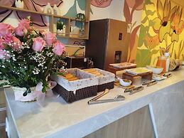 HOTEL ALTARA SELECT
