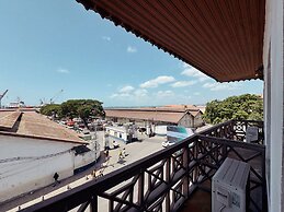 Stonetown Tides Hotel