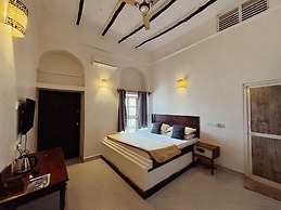 Stonetown Tides Hotel
