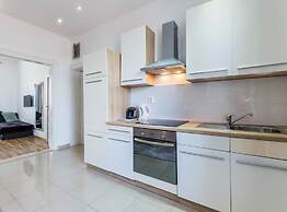 Pula Garden Apartments With Shared Pool