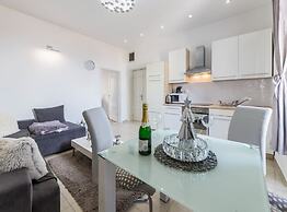 Pula Garden Apartments With Shared Pool