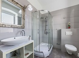 Pula Garden Apartments With Shared Pool