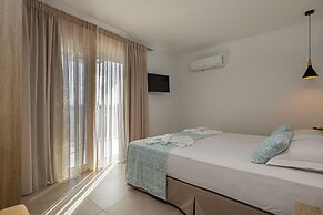 ARETI LUXURY APARTMENT