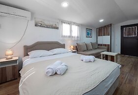 Apartments Mary