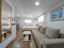 Apartments Mary